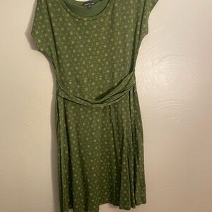 Toad&Co Green A-Line Mini Dress with Cap Dolman Sleeves and Pockets!